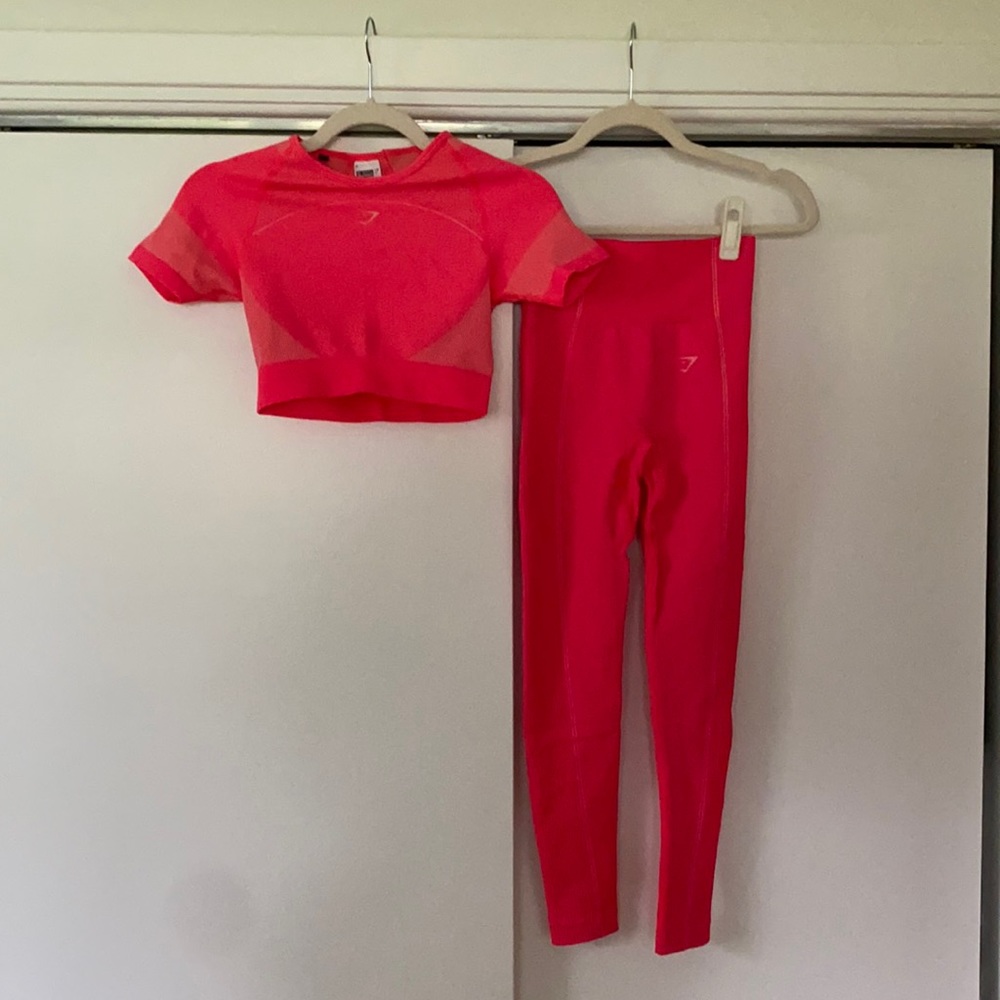 GymShark Hot Pink workout Set Size Small